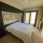 Cozy 4th Floor