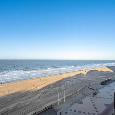 Cozy 4th Floor Appartement